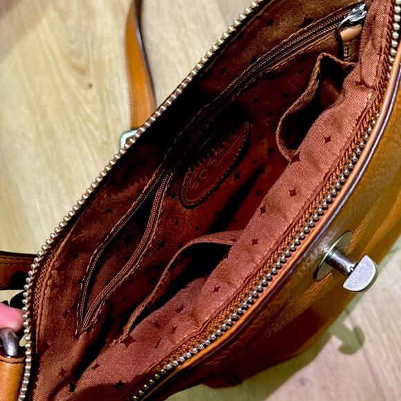 Vintage Fossil Marlow Leather Crossbody - Picture 4 of 6